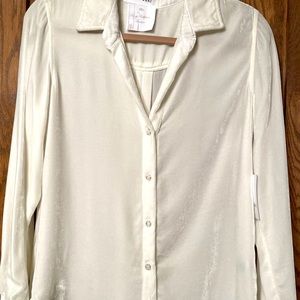 Bella Dahl silk blend velvet button down shirt